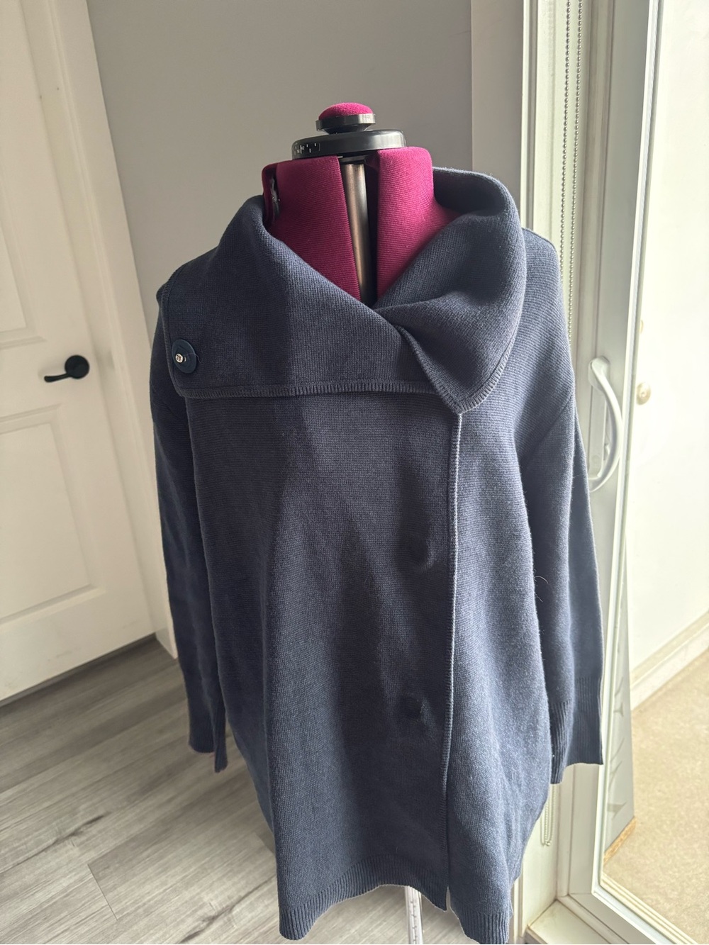 Zaket & Plover Navy Blue Oversized Cowl Neck Button Cardigan Sweater Size Small - Picture 2 of 9